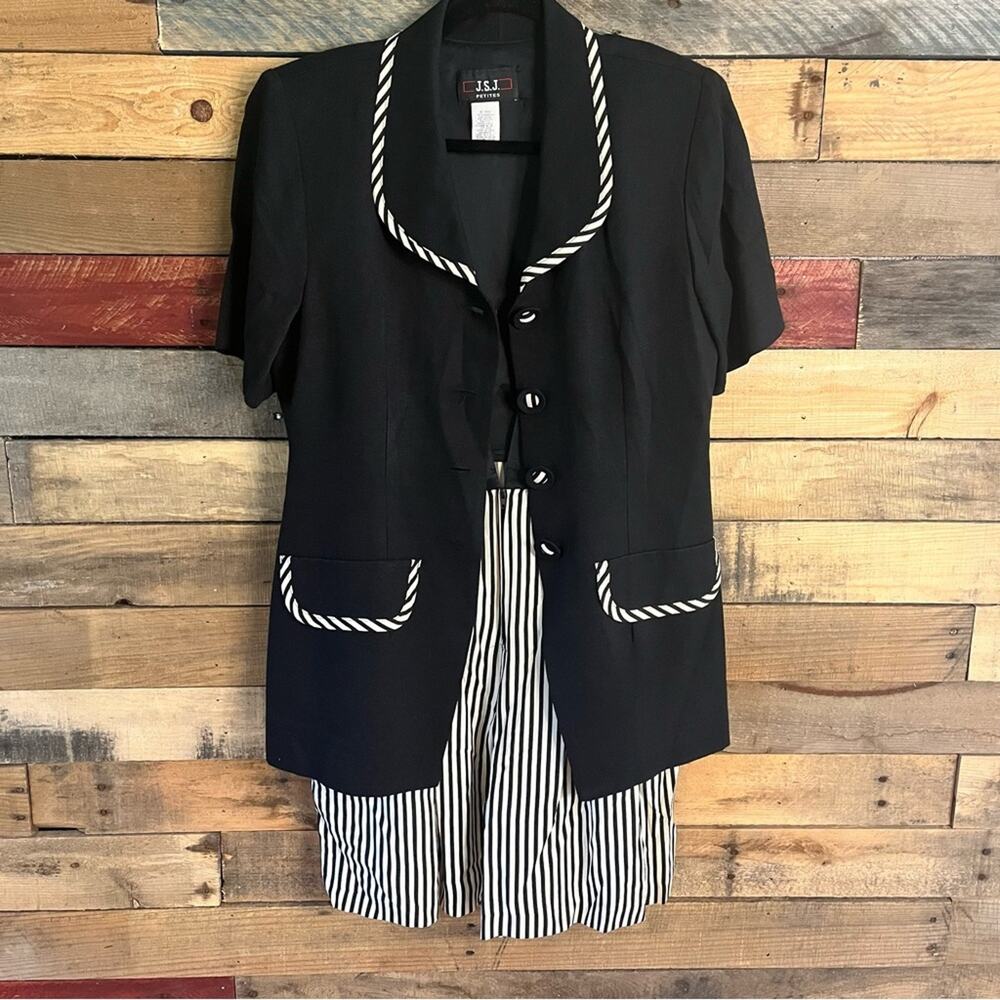 J.S.J. Petites Black And White Stripe Romper Size 7/8